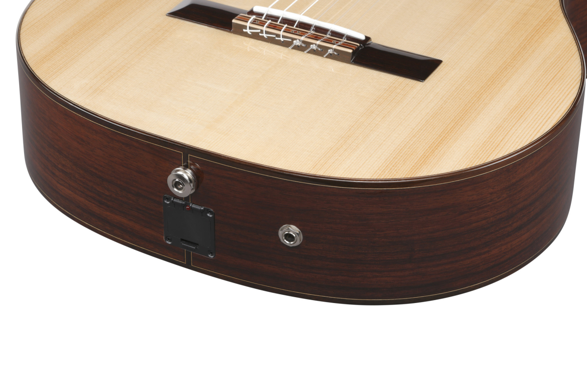 Ibanez GA380CE-NT, Fichte massiv/Palisander, 46mm Sattelbreite, Cutaway, Pickup